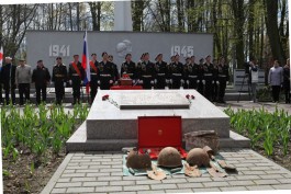 «Восемь неизвестных»: в Калининграде захоронили останки солдат ВОВ (фото)