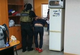 СК: Иностранцы изнасиловали двух девушек в Калининграде и улетели в Москву (видео)