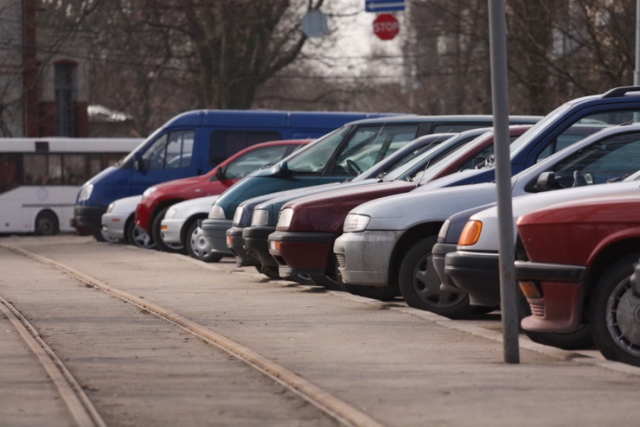 В Калининграде начнут выдавать автомобильные права нового образца (видео)