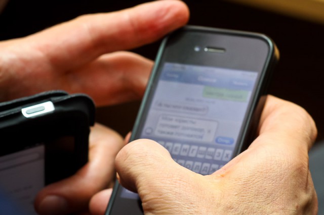 Жительница Светлого засудила знакомого за оскорбительные SMS-сообщения