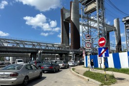 В Калининграде мониторят дорожную ситуацию после введения ограничений на двухъярусном мосту