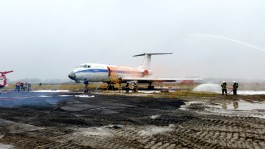 Сотрудники МЧС отработали в аэропорту «Храброво» спасение горящего самолёта  (фото)