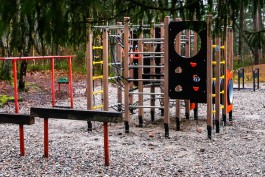 Рядом с ФОКом в Правдинске благоустроят сквер с детской площадкой 