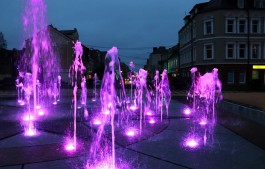 На центральной площади в Гусеве открыли фонтан