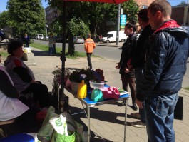 Власти: Совесть нам не позволяет штрафовать бабушек за уличную торговлю в Калининграде