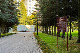 В Калининграде благоустроят сквер около мемориала советских воинов на улице Комсомольской