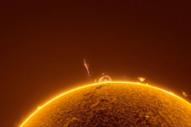 «Необычный протуберанец»: калининградские астрономы засняли гигантский фонтан раскалённого газа над Солнцем