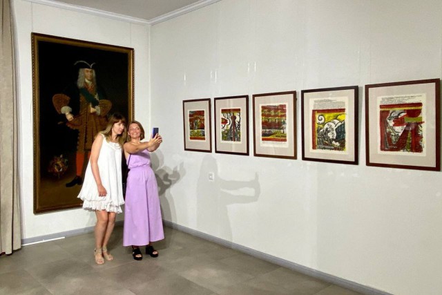 «Всё, кроме скуки»: как в Калининграде открывали выставку Третьяковской галереи к 350-летию Петра I