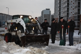 Ярошук определил 20 января крайним днем исполнения заявок по очистке города от снега