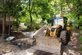 «Решили сохранить программу»: в Калининграде приступили к ремонту дворовых территорий