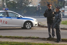 Очевидцы: В Калининграде мужчина украл из машины чемодан с документами и стрелял в прохожего