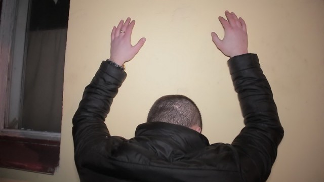 Житель Калининграда подозревается в организации интим-услуг (фото)