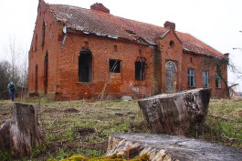 «Дырки в стенах, печка, двери»: как сохранился «домик Канта» в Черняховском районе