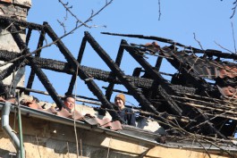 Жильцы сгоревшего здания на ул. Островского уверены, что их дом подожгли