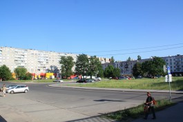 Арбитражный суд приостановил строительство торгового центра у ДКМ