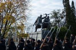 В районе памятника 1200 гвардейцам в Калининграде временно закроют парковки 10 октября