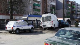 На ул. Емельянова в Калининграде столкнулись «Мерседес» и «Фольксваген»: пострадала женщина (фото)
