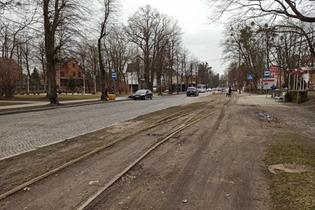 Алиханов предложил пустить на улицу Тельмана в Калининграде двухголовые трамваи