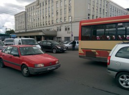 Из-за ДТП затруднено движение на площади Победы в Калининграде (фото)