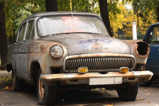 С начала года в Калининграде нашли 53 брошенных автомобиля