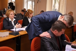 В областной Думе не смогли определить список всех оплачиваемых депутатов