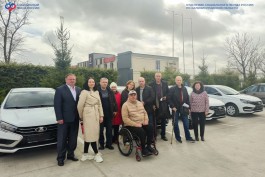 Пять ранее пострадавших на производстве калининградцев получили новые автомобили