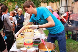 «Вкусные картины и пища для ума»: в Калининграде прошёл фестиваль еды «Eat it!» (фото)