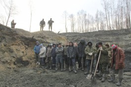 Полицейские задержали в Зеленоградском округе 34 чёрных копателя янтаря (фото)