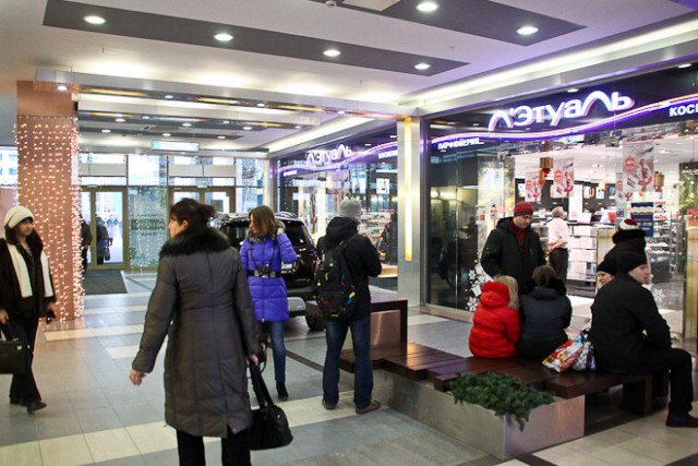 Калининградцы пытаются вернуть в магазины «ненужные» новогодние подарки