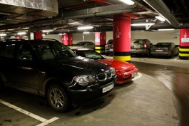 Опрос: Больше половины калининградских водителей готовы платить за парковку