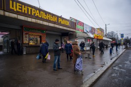 Посетительница Центрального рынка в Калининграде украла у торговца коробку с выручкой