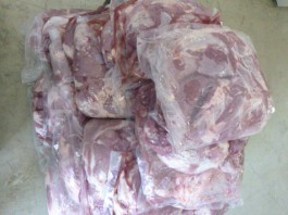 Поляки пытались ввезти в регион почти тонну свинины «для личного потребления»