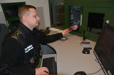 Польские пограничники не пустили в страну 24 туриста из Калининградской области