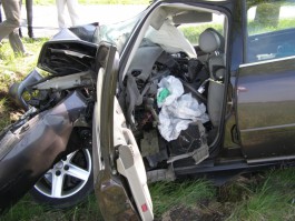 В Калининграде «Ауди А6» врезалась в дерево: погиб 28-летний водитель (фото)