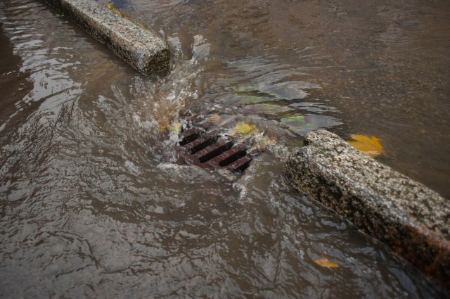 Власти Калининграда разрабатывают тариф на принятие дождевых вод для организаций