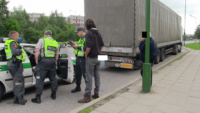 Полиция задержала в Клайпеде пьяного калининградца за рулём фуры (фото)
