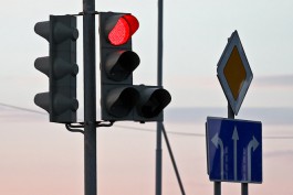 В Калининграде оштрафовали 160 водителей за игнорирование сигналов светофора