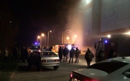 МЧС: Пожар в торговом центре «Сити» локализован