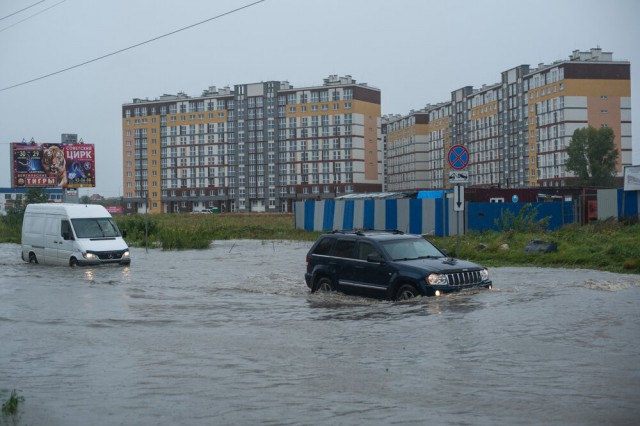 «Чуть не утонули»: как Калининград пережил шторм и потоп (фото)