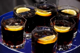 Почти 80% россиян одобряют запрет ночной продажи алкоголя