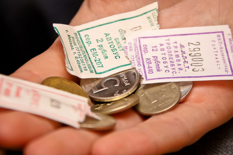 С 1 января стоимость проезда в автобусах Калининграда составит 15 рублей, в «маршрутках» — 20