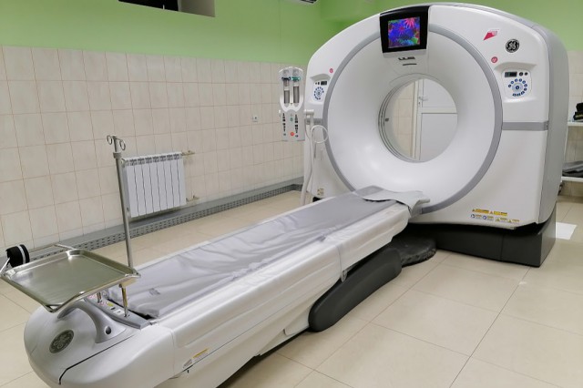 В областной больнице в Калининграде заработали два новых компьютерных томографа и ангиограф