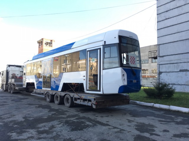 Уральский завод начал тестировать трамвай, который предлагали Калининграду