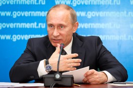 Путин предложил запретить чиновникам заграничные счета