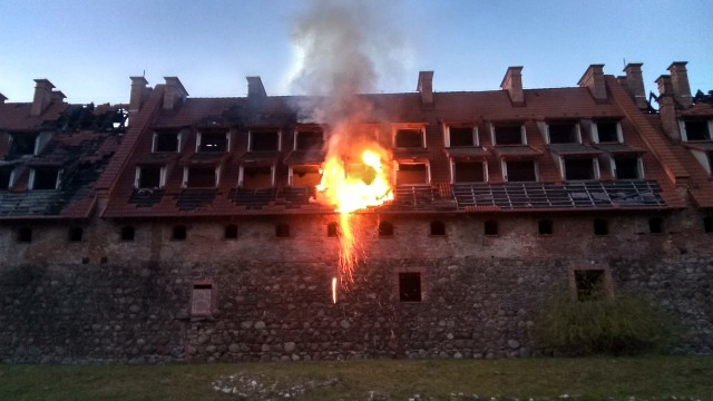В Багратионовске загорелся форбург замка Прейсиш-Эйлау (видео)