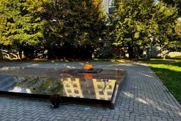 В Калининграде будут судить 56-летнюю женщину за секс со случайным знакомым возле Вечного огня