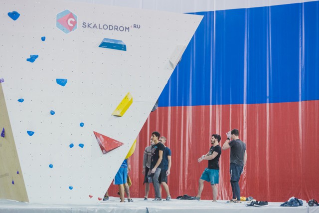 В Калининграде смонтировали скалодром мирового уровня