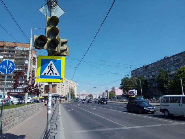 На улице Фрунзе в Калининграде не работают светофоры: движение затруднено