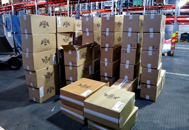 Таможенники нашли на грузовом складе «Храброво» 46 тысяч пачек безакцизных сигарет