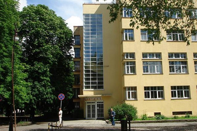 В Калининграде отремонтируют фасад Областной научной библиотеки
